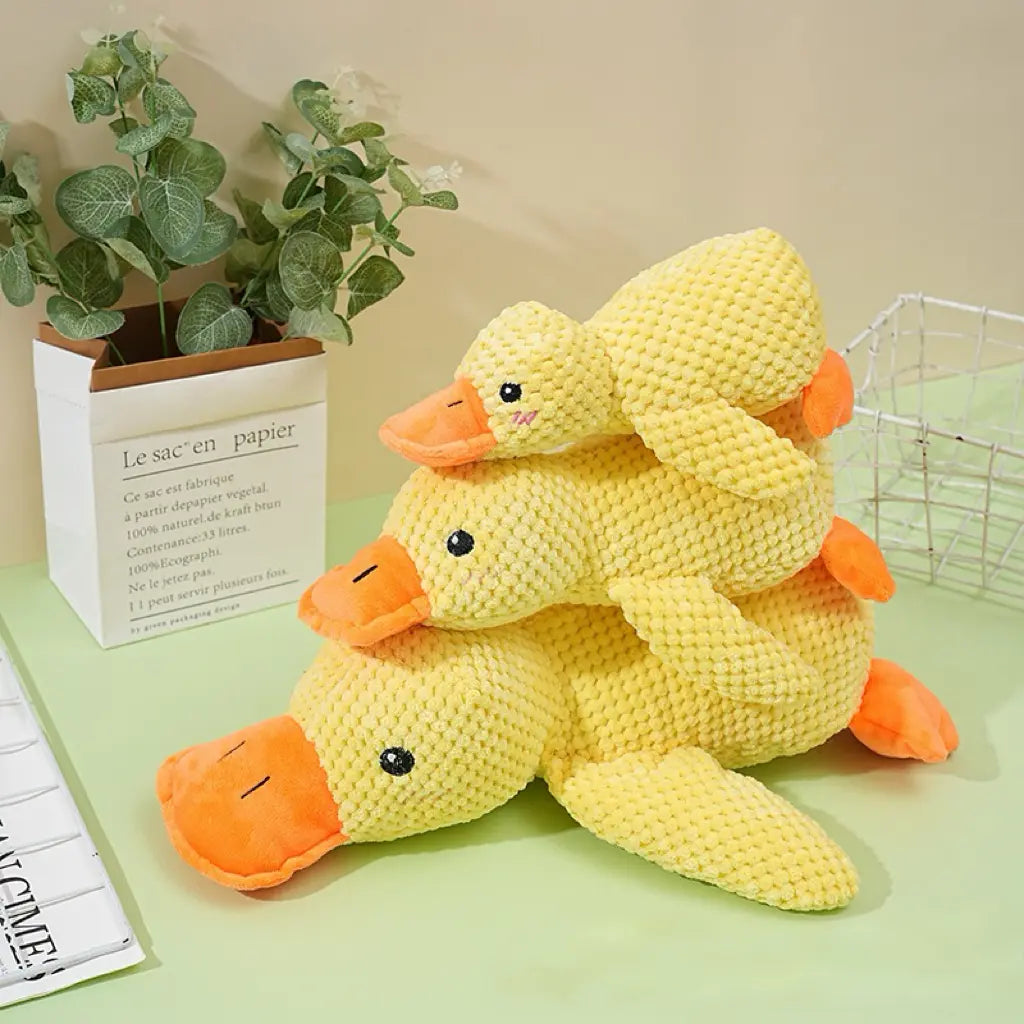 Durable Pineapple Plush Squeaky Toy for Dogs - Chew Toy for Small to Medium Breeds, Dental Relief, Interactive Play, Alleviates Boredom, Reduces Destructive Chewing, Companion for Your Pet